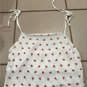 Brandy Melville top Floral Pattern